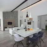 Lodrica Villa Grižane